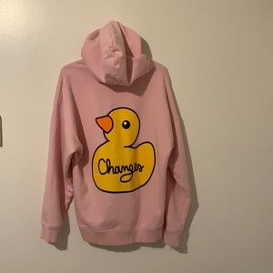 Justin Beiber Changes Hoodie